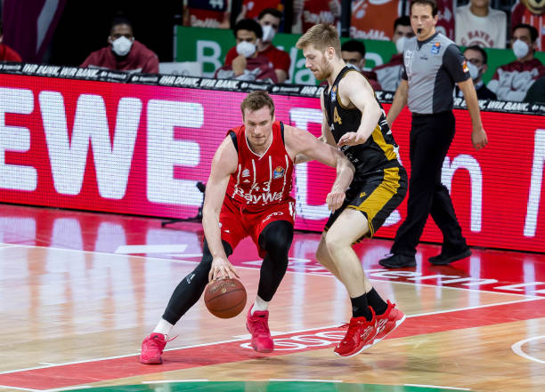 的左手主攻 的左手主攻