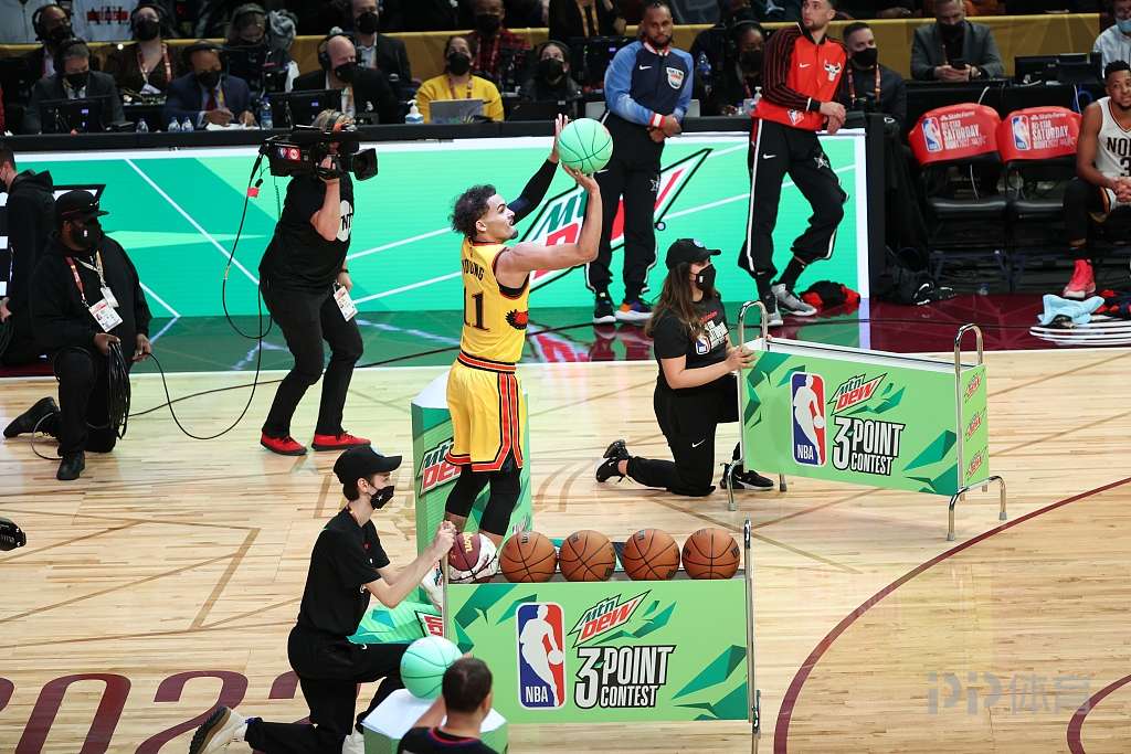 足球市场：管理层让莫塔给DV更多出场时间，以便他展示自己.