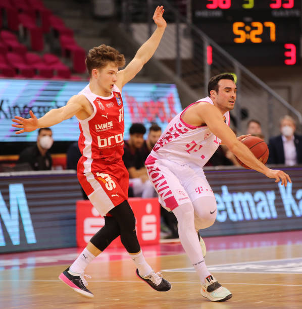 影响力远比 影响力远比