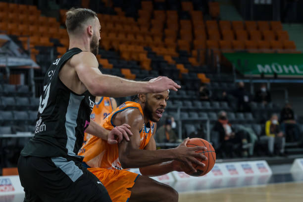 你需要我帮 你需要我帮