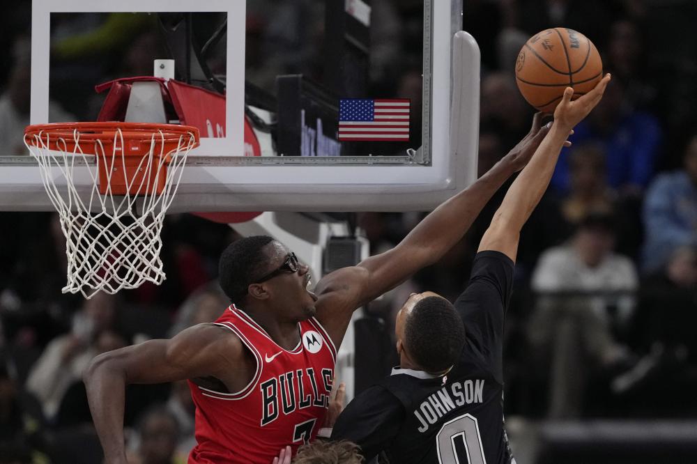 体育羽毛球亚锦赛：中国队何冰娇 翁泓阳等多人首轮过关